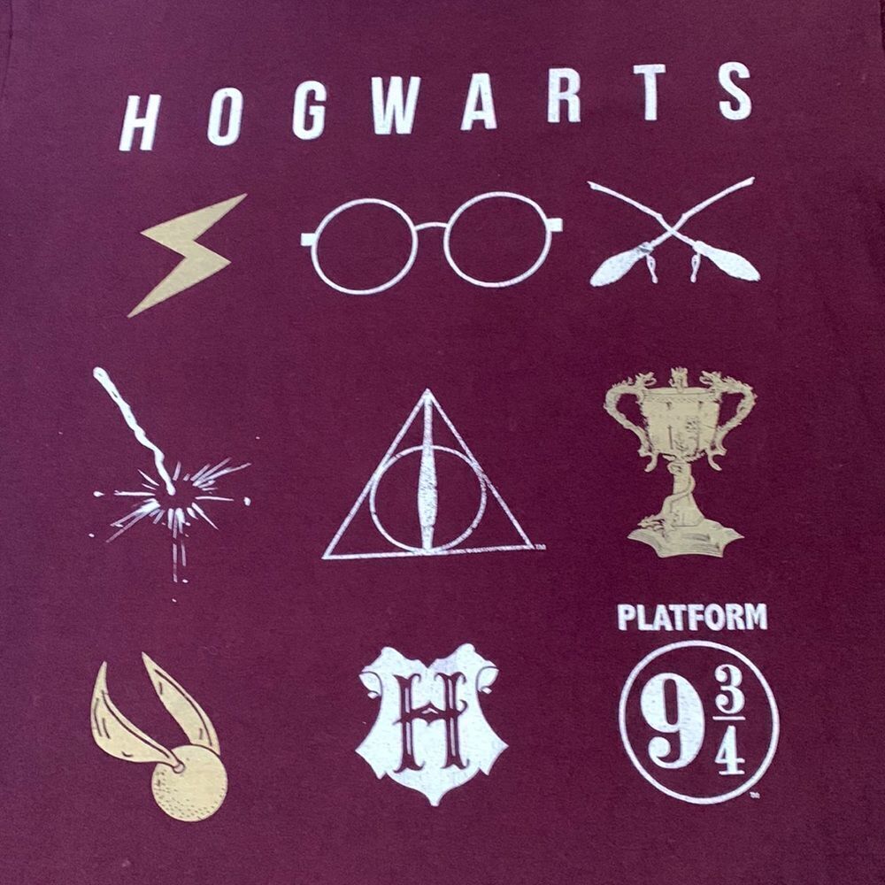 Harry Potter Hogwarts Symbols Graphic T-shirt XL Burgundy
